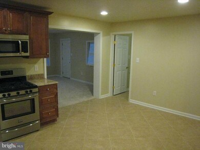 303 Pepper Mill Dr, Capitol Heights, MD 20743 - photo 6