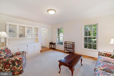 203 Owaissa Ct SE, Vienna, VA 22180 - photo 6