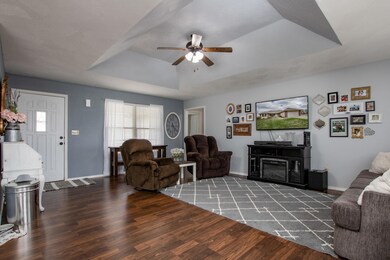 1462 Tomahawk Ave-11