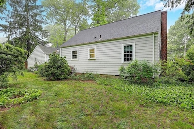 10 Joann Dr, Barrington, RI 02806 - photo 5