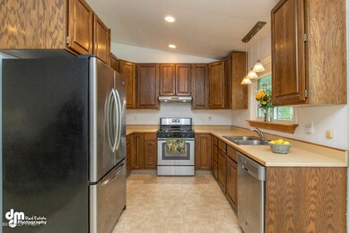 Kitchen-ELKO3742-SMALL