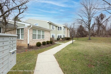 19 Snowberry Ct unit F1, Red Bank, NJ 07701 - photo 4