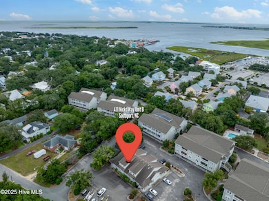 411 Nicks Way unit B, Southport, NC 28461 - photo 4