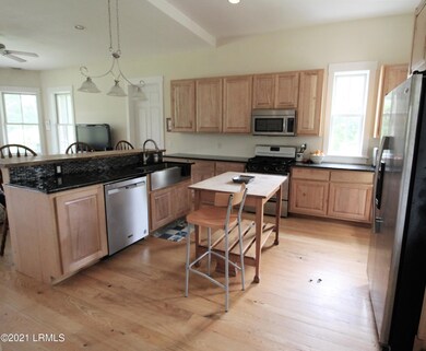 4 kitchen 2