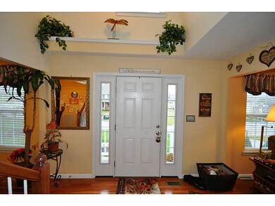 Entry/Foyer.
