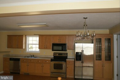 8900 Spring Ave, Lanham, MD 20706 - photo 2