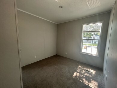 2457 Birch Dr unit 123, Kawkawlin, MI 48631 - photo 4