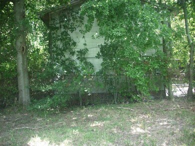 6809 Fairway Dr, Houston, TX 77087 - photo 6