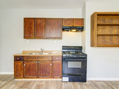 313 N Beauregard St unit 3, Alvin, TX 77511 - photo 4