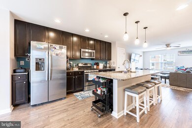 8524 Stansbury Lake Dr, Baltimore, MD 21222 - photo 7