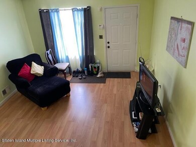 33 Theater Ln, Staten Island, NY 10304 - photo 4
