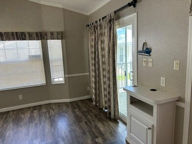 6941 Macdonald Ct unit 15, Zephyrhills, FL 33541 - photo 4