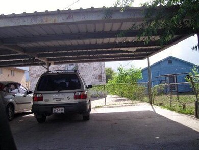 402&404 Iowa Ave, Weslaco, TX 78596 - photo 3