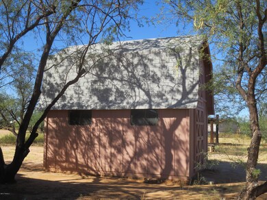 Barn-Look Shed