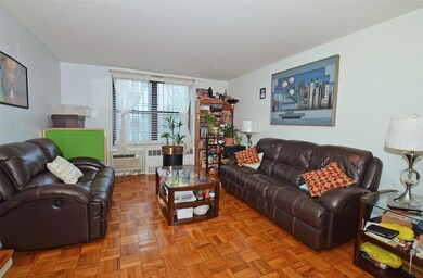 138-15 Franklin Ave unit 118, Flushing, NY 11355 - photo 2