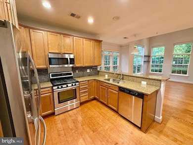 19439 Dover Cliffs Cir, Germantown, MD 20874 - photo 6