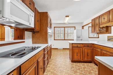 41 Holly Hill Dr, Asheville, NC 28806 - photo 7