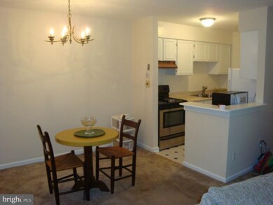5913G Prince James Dr unit 35, West Springfield, VA 22152 - photo 5