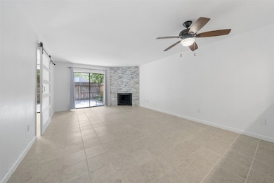 10075 Westpark Dr unit D32, Houston, TX 77042 - photo 6