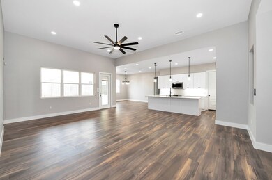 124 Madrona Ln, Fredericksburg, TX 78624 - photo 3