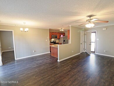 302 Parkwood Dr, Jacksonville, NC 28546 - photo 3