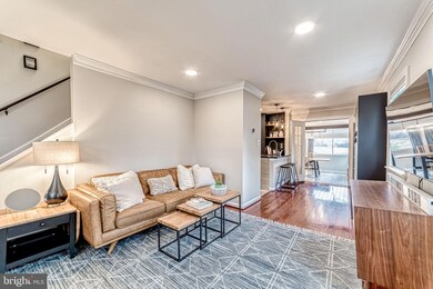 5637 Fenwick Dr, Alexandria, VA 22303 - photo 6