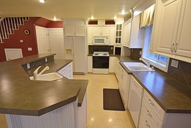 1819 Main St, Lynden, WA 98264 - photo 2