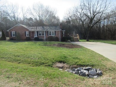 2411 Boy Scout Rd, Lincolnton, NC 28092 - photo 2