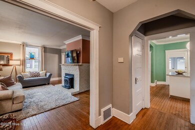 2-web-or-mls-310 Central Blvd-2