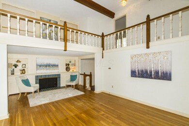 5aGreat Room