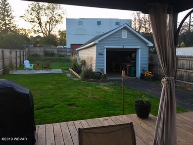 601 Frederick back