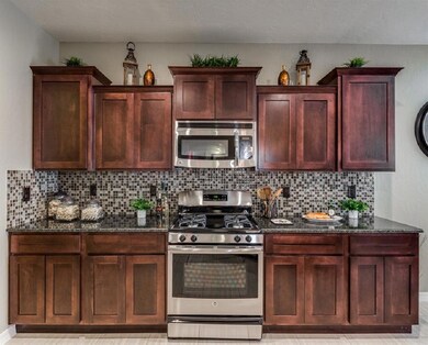 953 Clapham St, El Paso, TX 79928 - photo 4