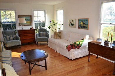 700 Sachem Cir, Slingerlands, NY 12159 - photo 4