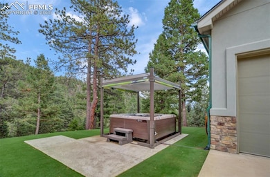 Salt Water Hot Tub Pad with Astro Turf taking you 