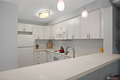 18505 SE Newport Way unit A102, Issaquah, WA 98027 - photo 6