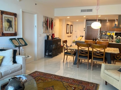 Icon Brickell Tower 2 unit BAY1007, Miami, FL 33131 - photo 6