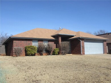 1505 NE 26th St, Moore, OK 73160 - photo 2