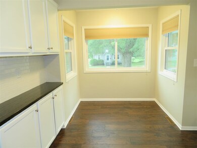 1603 Walnut St, Cedar Falls, IA 50613 - photo 6