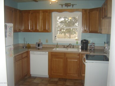 209 N Market St, Muncy, PA 17756 - photo 2