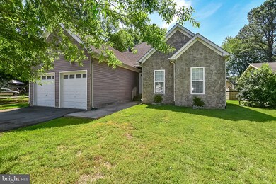 210 Azalea Rd, Colonial Beach, VA 22443 - photo 2