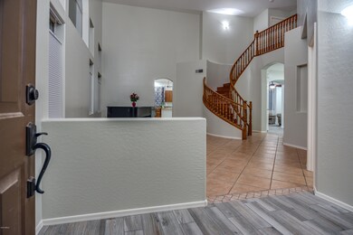 3447-N-Sapphire-Circle-3-Entry Way