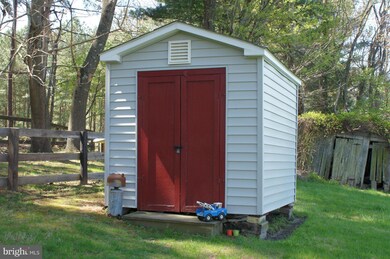 914 Cumberstone Rd, Harwood, MD 20776 - photo 3