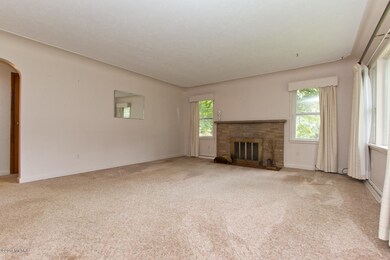 005 living room - IMG_8170