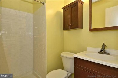 11567 Summer Oak Dr, Germantown, MD 20874 - photo 5