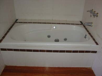 Bath Tub.