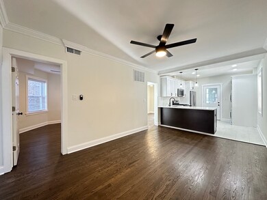 3045 W Addison St unit 1, Chicago, IL 60618 - photo 6