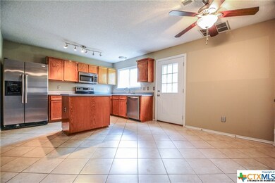 510 Bond St, Copperas Cove, TX 76522 - photo 5