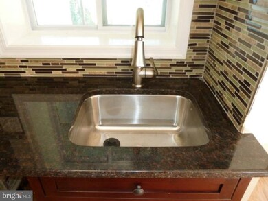 488 Burbank St SE, Washington, DC 20019 - photo 2