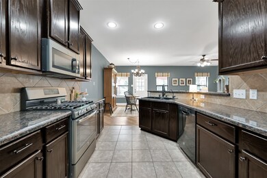 10223 Norway Spruce Ln, Tomball, TX 77375 - photo 5