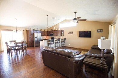 1209 38th St, Spirit Lake, IA 51360 - photo 3